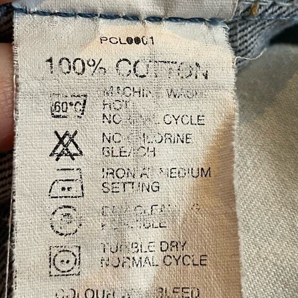 Vintage Levi’s 512 high rise cut off denim jean shorts - Picture 6 of 8